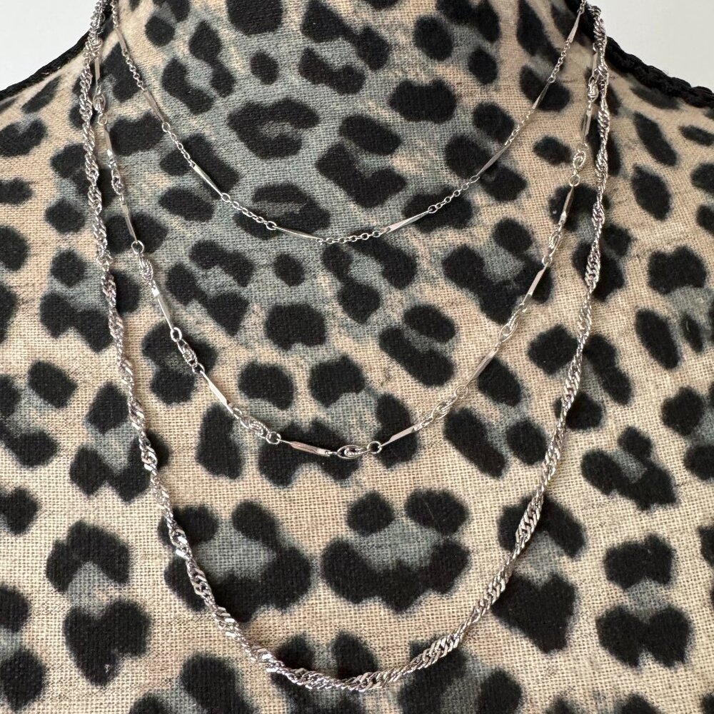 Crown Trifari Vintage 3-Strand Silver-Tone Mixed Chain Bib Necklace